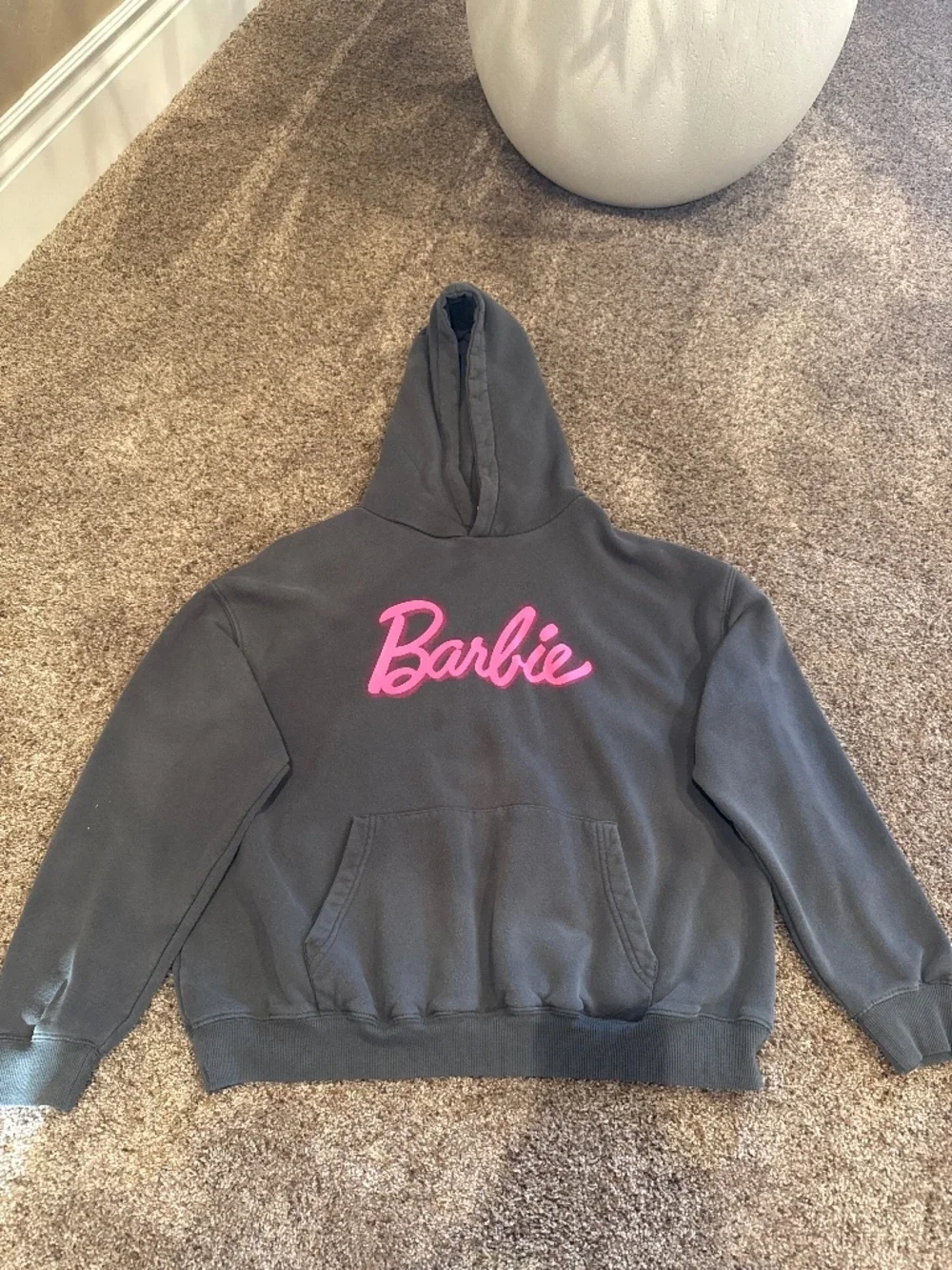 Sweatshirt - Picture 1 of 4
